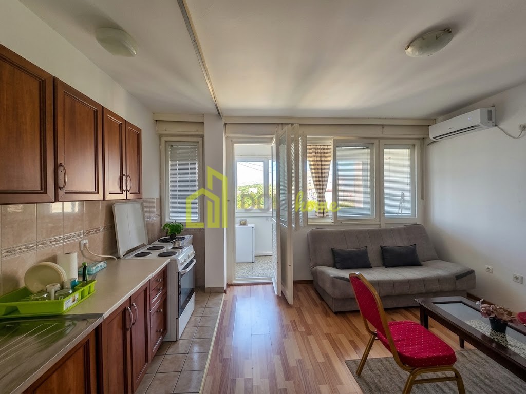 Garsonjera 30m2, Centar