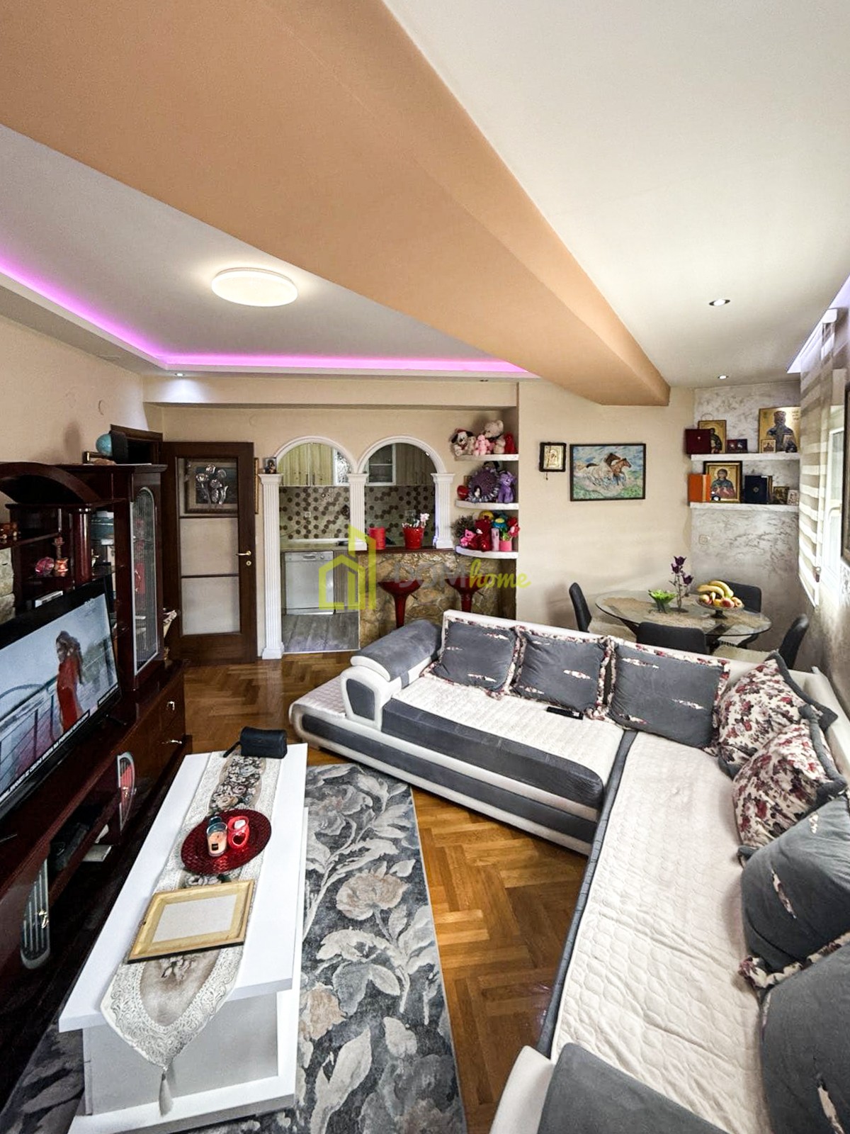 Dvosoban stan 69m2, City kvart