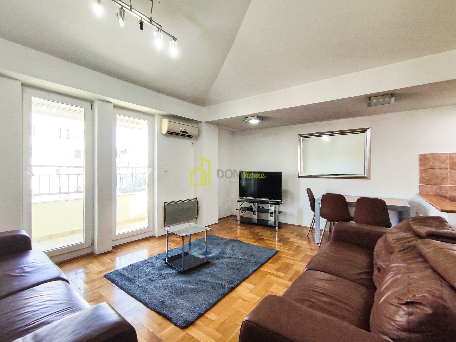 İki odalı daire 68m², Blok 9 - Kiralık, Mobilyalı, Klimalı